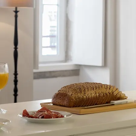 Serviced - Bairro Alto *