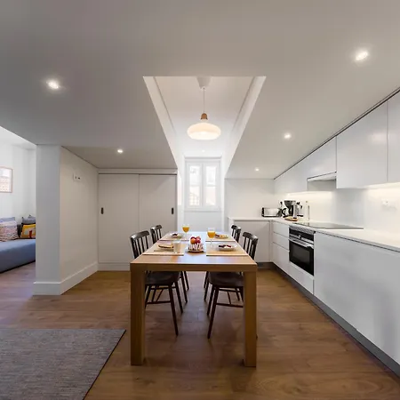Apartment Lsa Bairro Alto By Numa