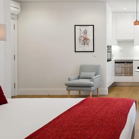 Serviced - Bairro Alto Apartament *